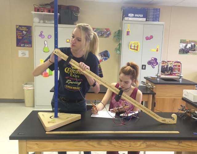 Crosstimbers Academy Students Performing Experiments